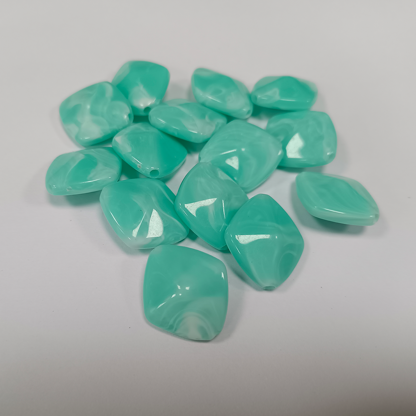 ACRYLIC BEADS PER PAIR