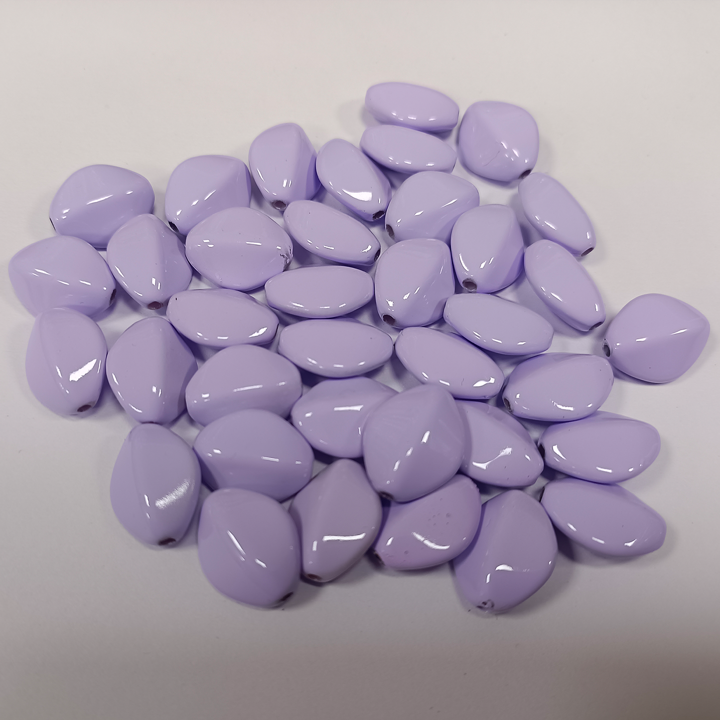 ACRYLIC BEADS PER PAIR