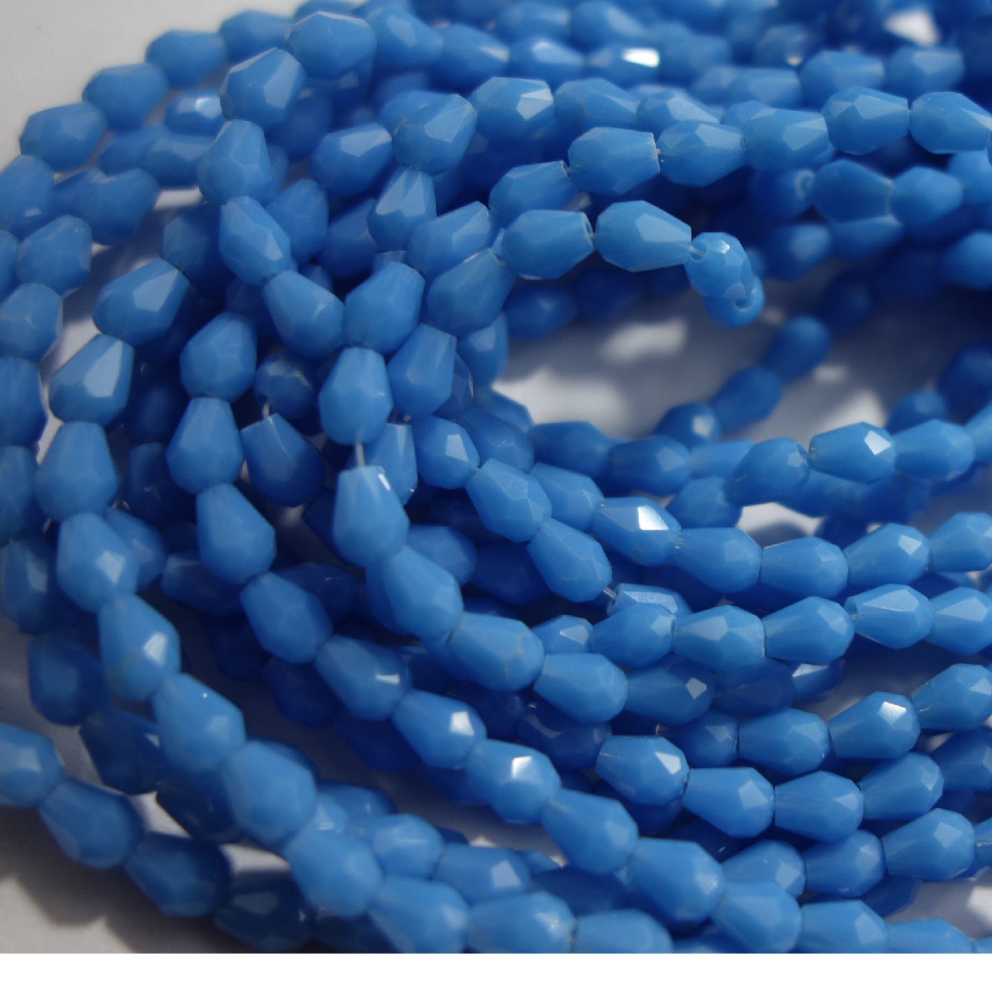 DROP GLASS BEADS (PER STRING)