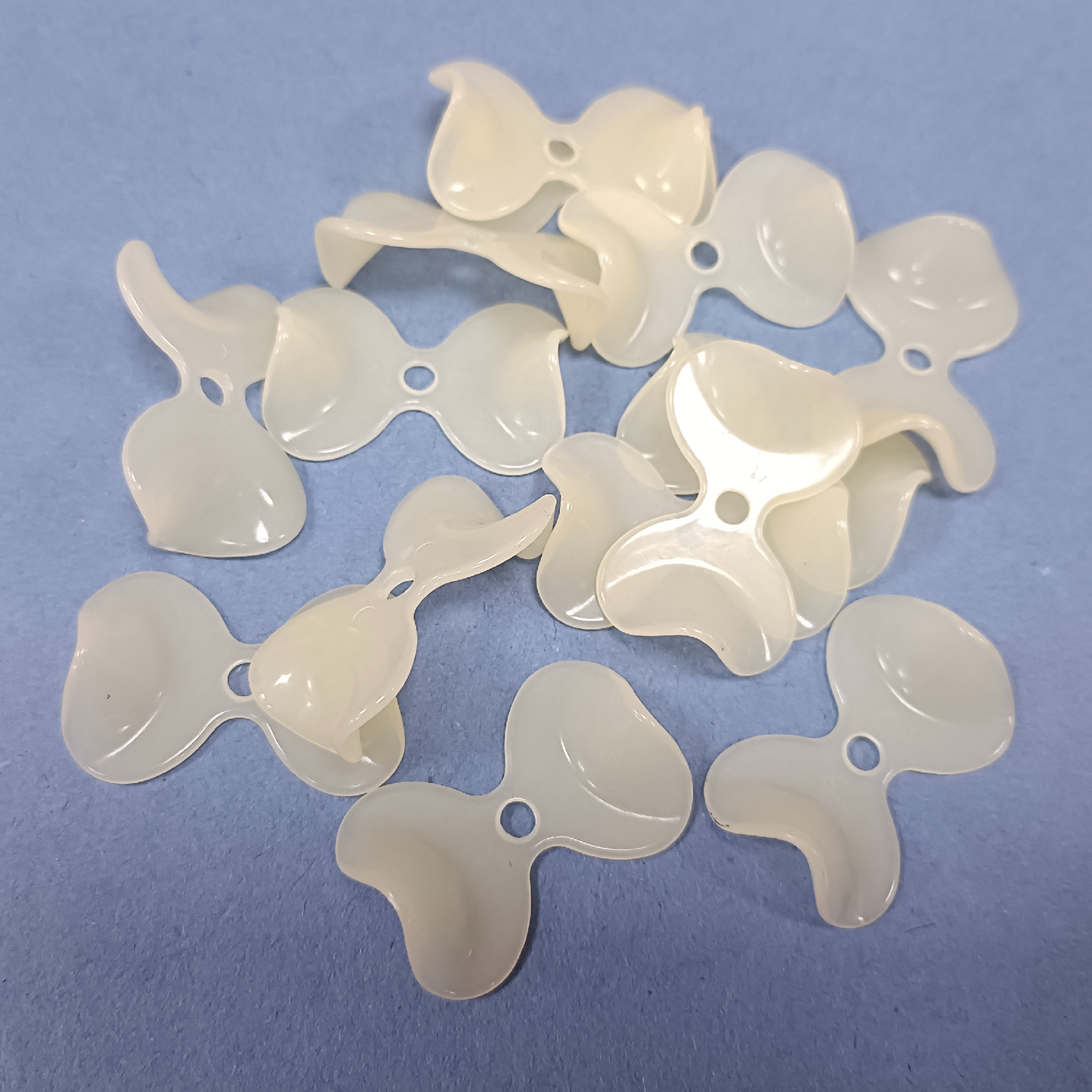 JEWELLERY FINDING ACRYLIC HOOPS PER PAIR